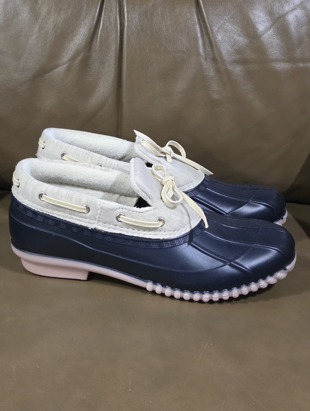 Magellan Duck Shoe Jersy Upper Waterproof Size 8